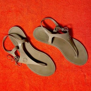 Genuine Gucci jellies/pool (rubber) thong sandals
